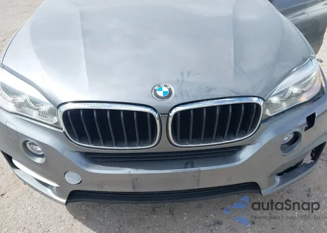 2015 BMW X5 xDrive35I z USA, uszkodzony, nr VIN 5UXKR0C58F0P03889